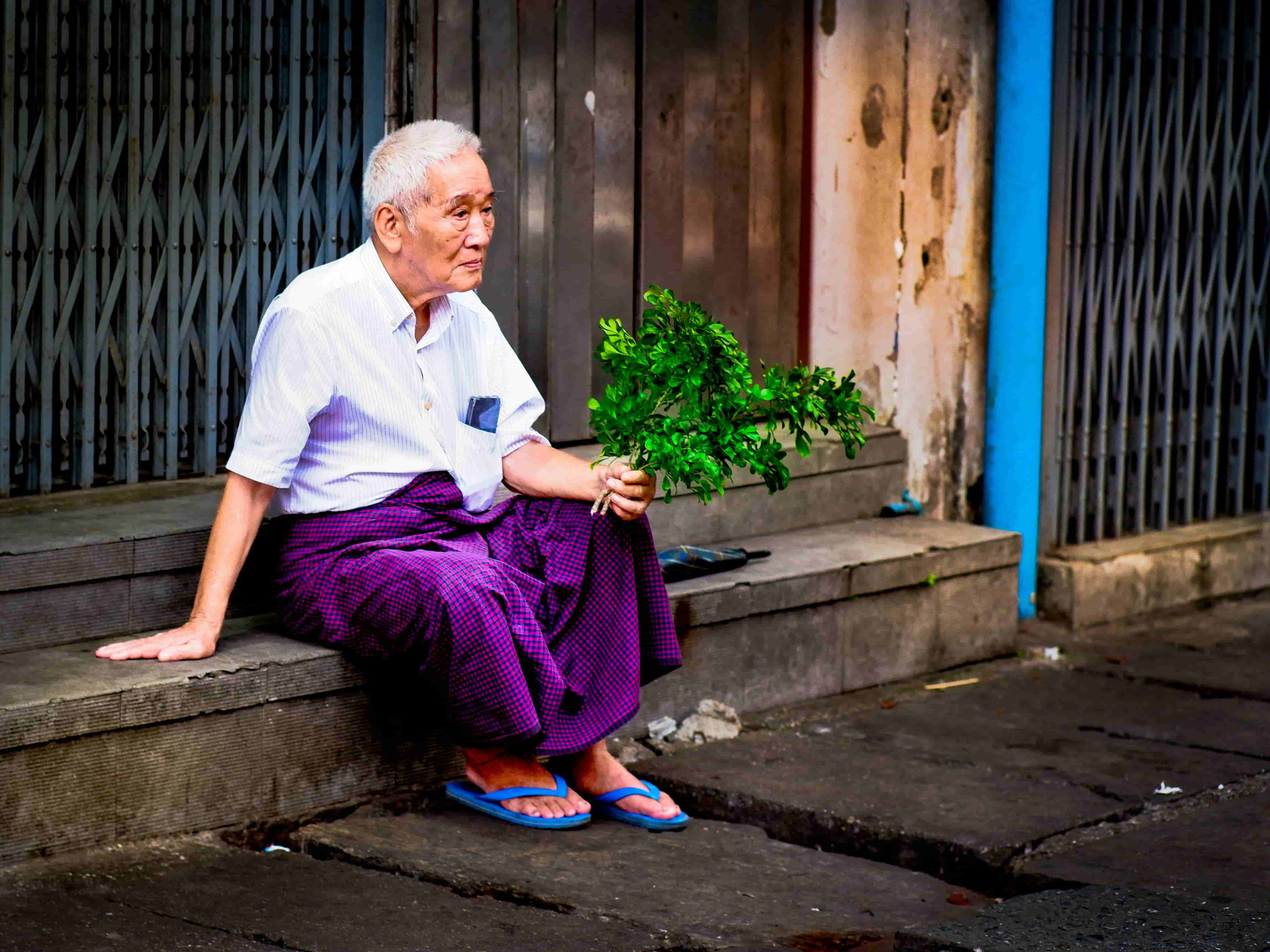 如何关心陪伴长辈
